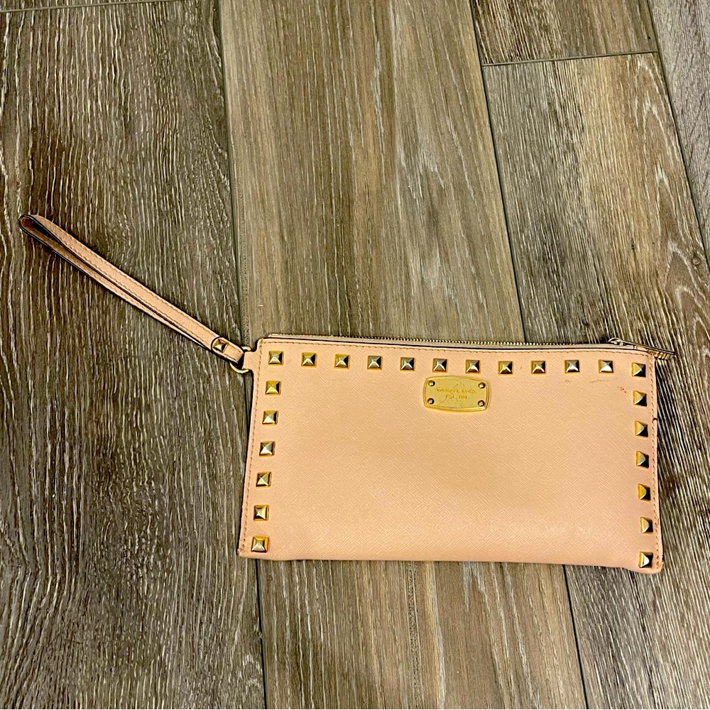 Blush Michael Kors large wristlet